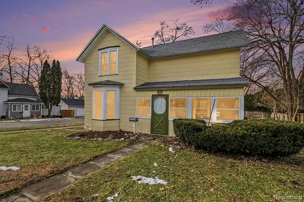 512 S Broad, Holly, MI 48442