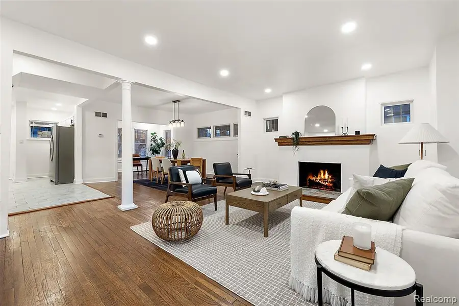 1667 Edison, Detroit, MI 48206 - #2