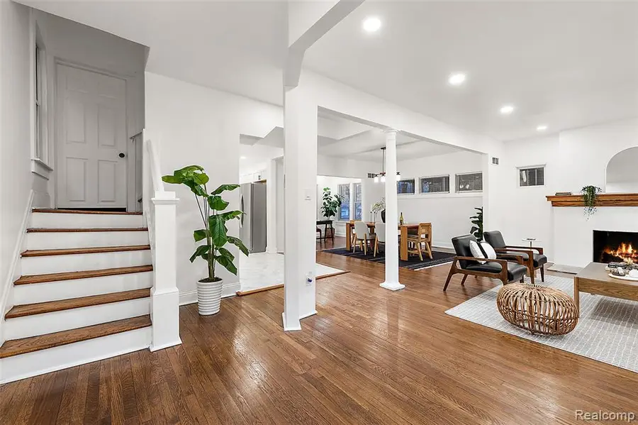 1667 Edison, Detroit, MI 48206 - #3