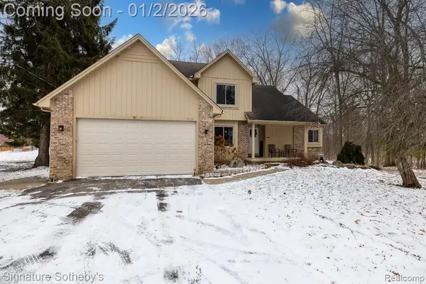 5154 E Highland, Howell, MI 