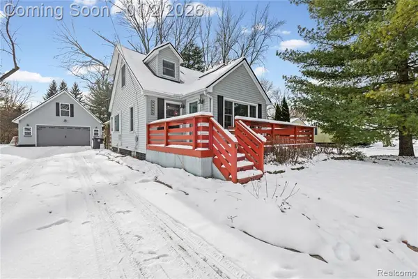 33685 Orangelawn, Livonia, MI 