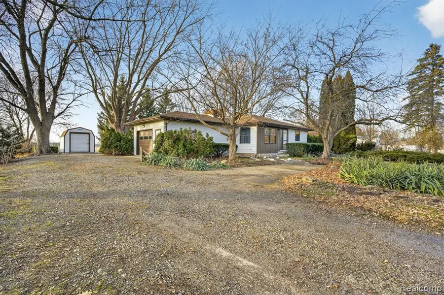 1397 N Seymour, Flushing, MI  - Image #2