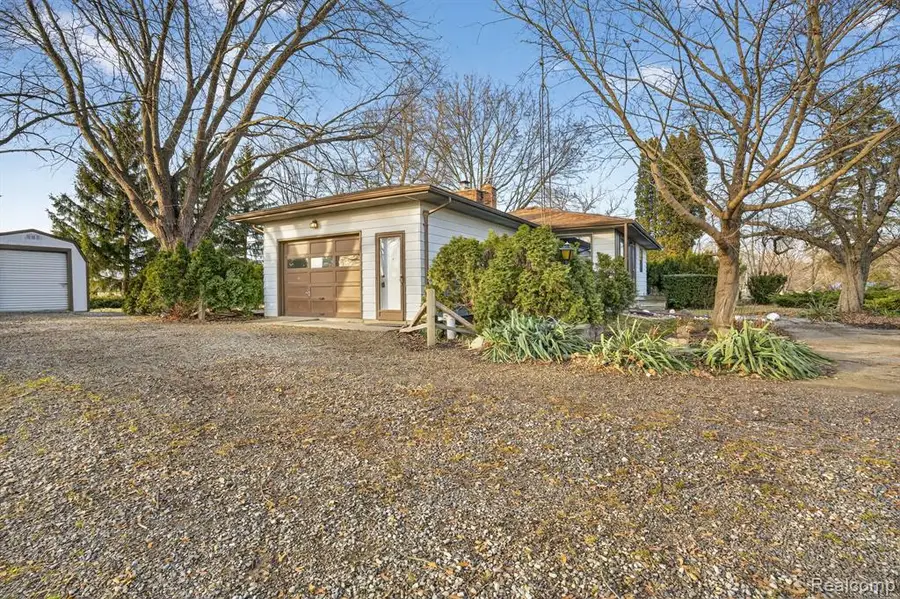 1397 N Seymour, Flushing, MI  - Image #3