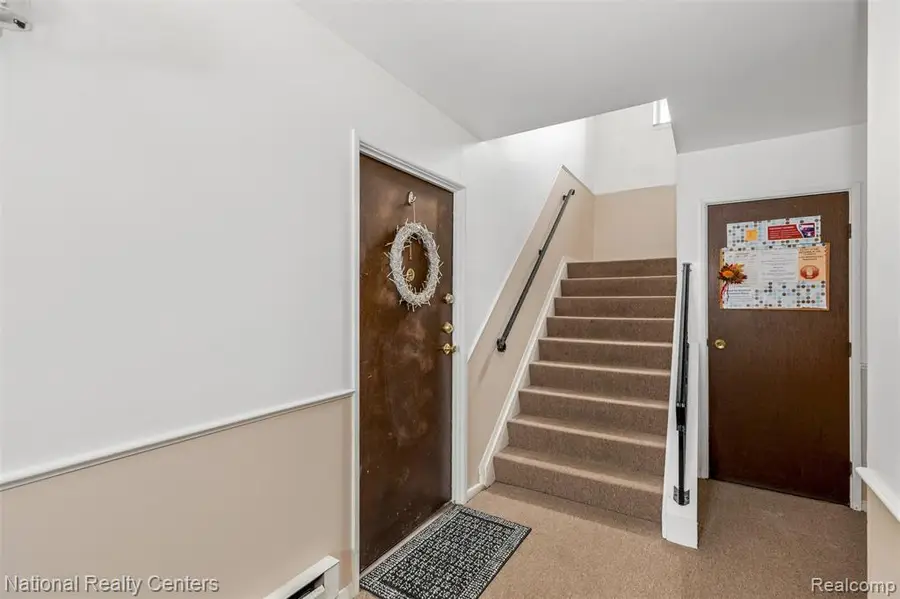 1872 Colonial Village #1, Waterford, MI  - Image #2