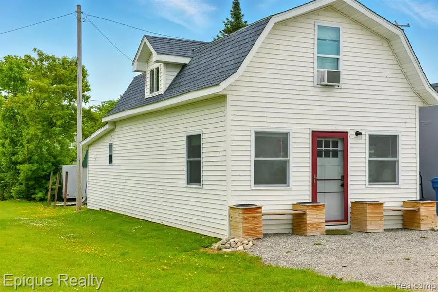 109 Norris, Houghton Lake Heights, MI  - Image #2