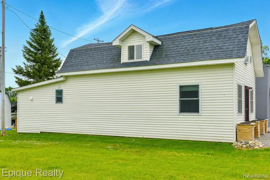 109 Norris, Houghton Lake Heights, MI  - Image #3