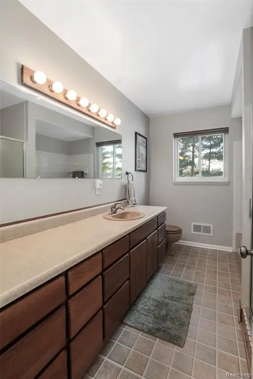 43220 Riggs, Van Buren, MI  - Image #3