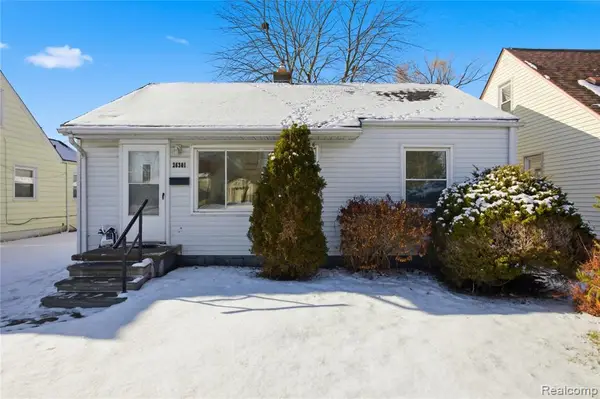 26301 Clancy, Roseville, MI 