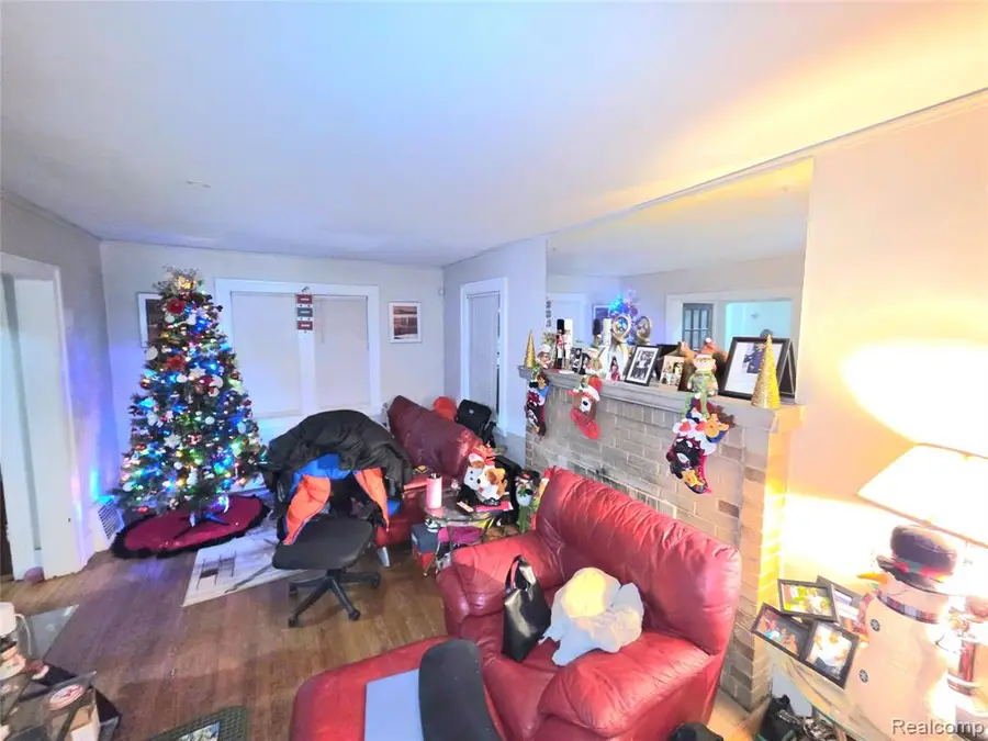 23525 Kress, Detroit, MI 48219 - #2