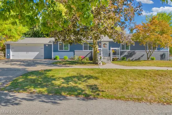 1095 Wyman, Waterford, MI 