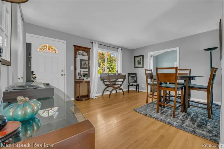 1095 Wyman, Waterford, MI  - #3