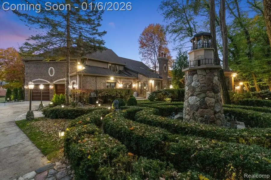 7310 Sandy Creek, Bloomfield Hills, MI  - Image #3