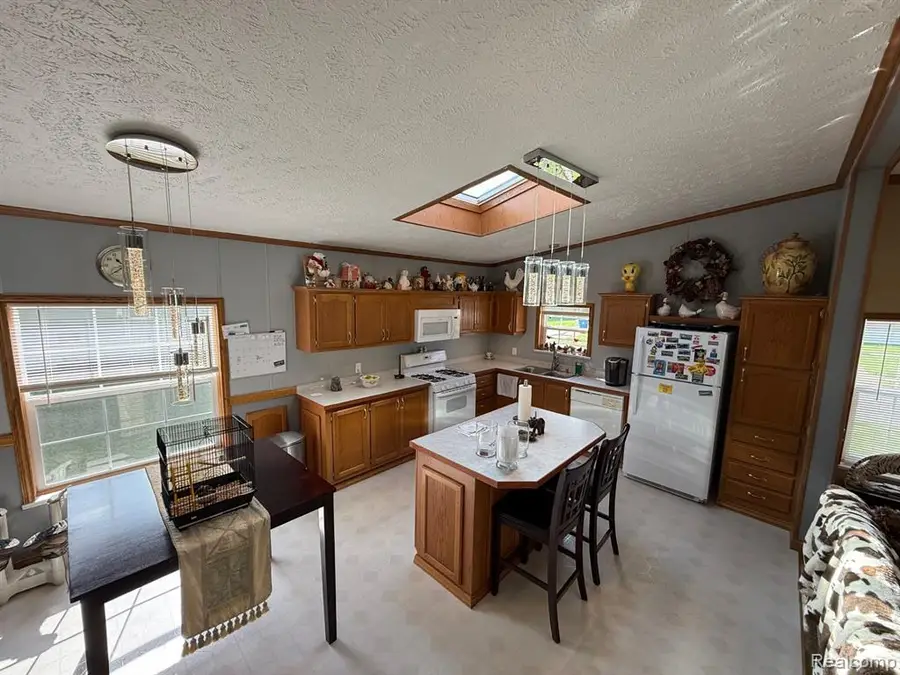 256 Fox Chase, Grand Blanc, MI  - Image #3