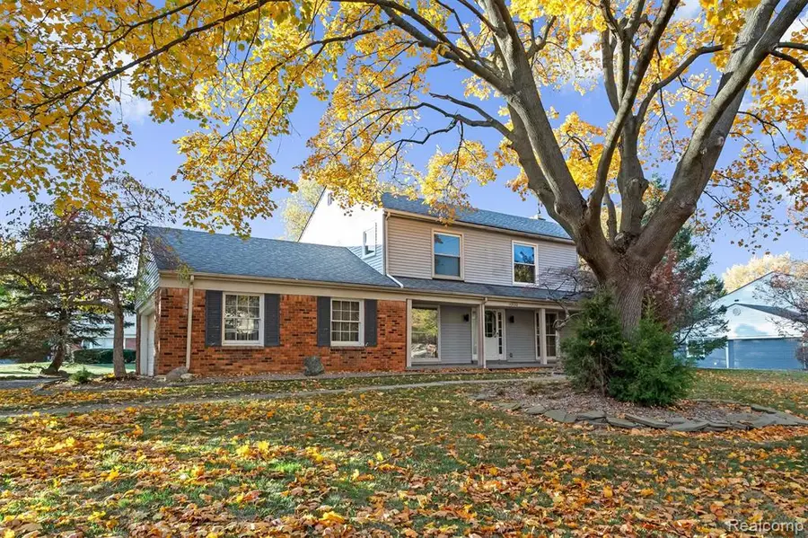 4603 Hedgewood, Bloomfield Hills, MI 48301 - #2