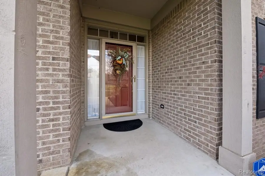 7647 Tipperary, Fenton, MI  - Image #3