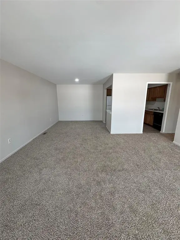 24064 Greenhill, Warren, MI  - Image #3