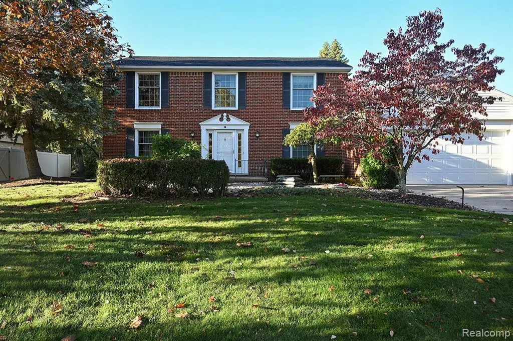 4427 Cahill, Troy, MI  - #1