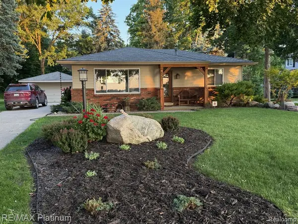 4357 Skusa, Brighton, MI 