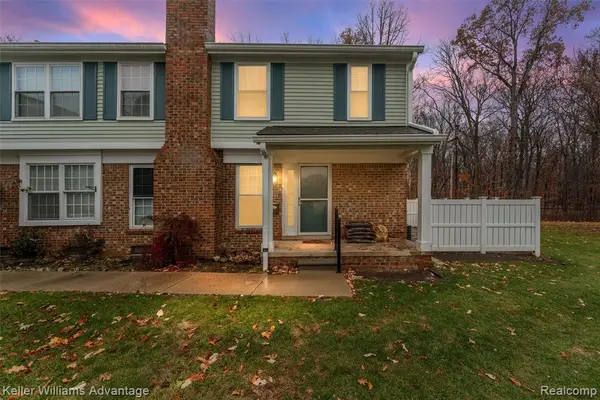 21320 E Glen Haven, Northville, MI 