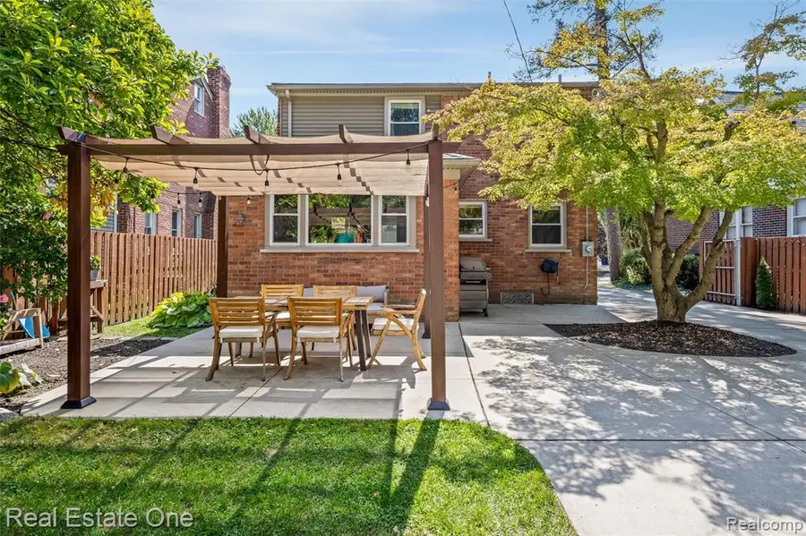 1630 W 12 Mile, Royal Oak, MI  - Image #2