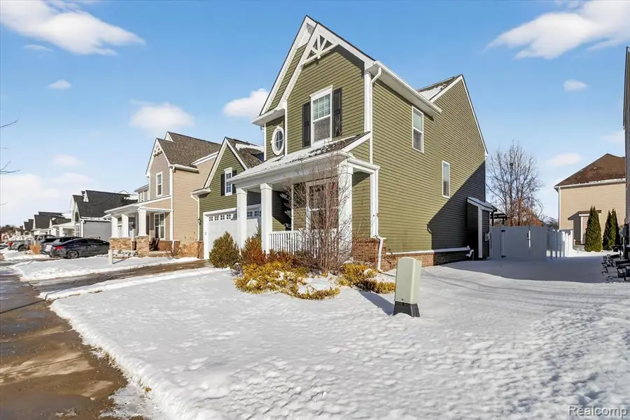 386 Fletcher, Wixom, MI 48393 - Image #3