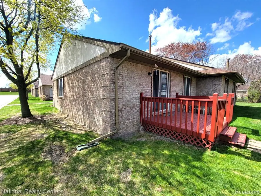 26811 Villa Calabrese, Warren, MI  - Image #2