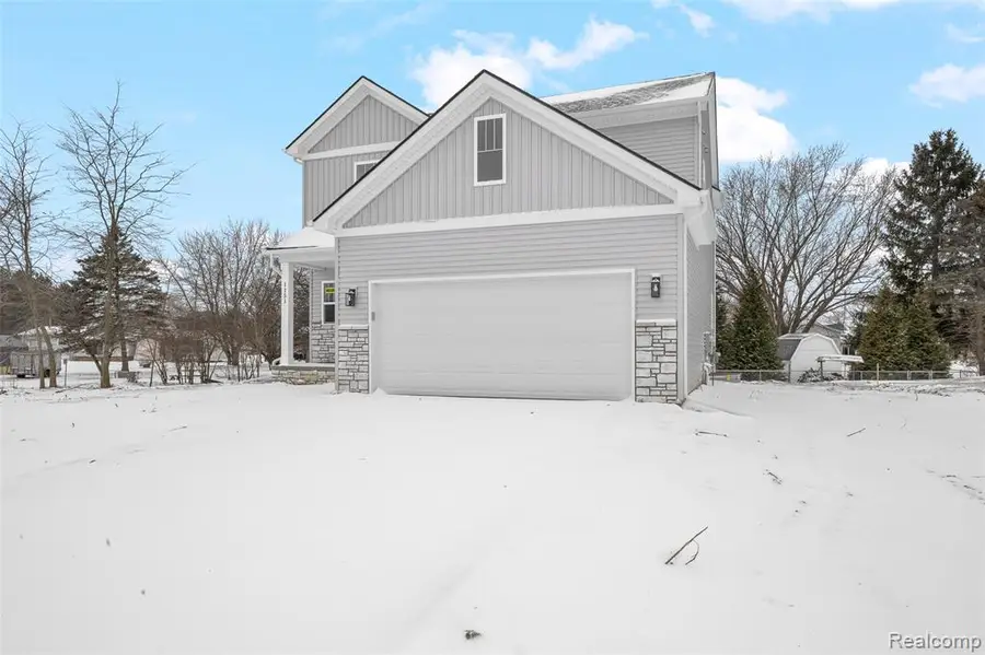 1151 Brendan Bay, Grand Blanc, MI 48439 - Image #3