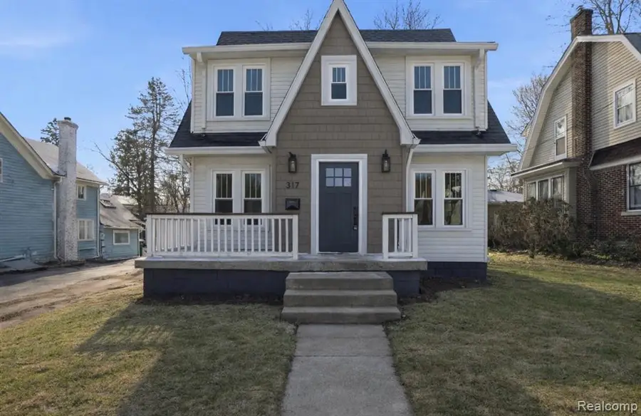 317 W Saint Clair, Romeo, MI  - Image #2