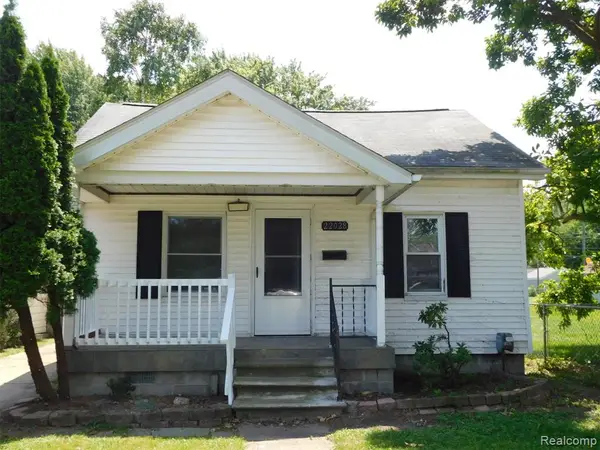 22028 Elizabeth, Saint Clair Shores, MI 