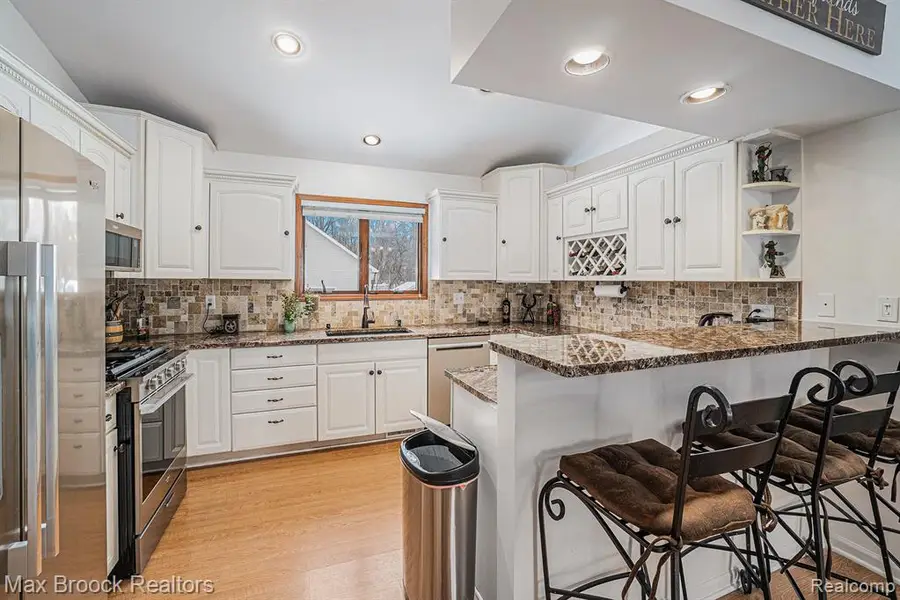 11412 Delmar, Fenton, MI  - Image #3