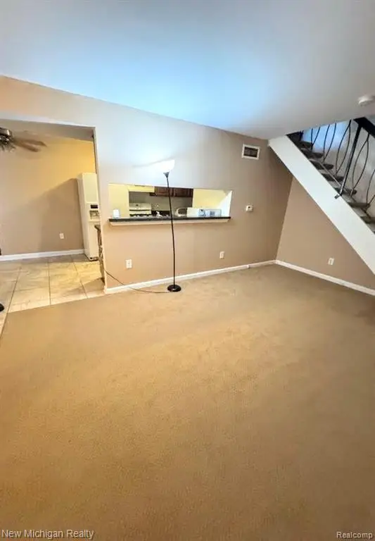 2913 Rockford, Lake Orion, MI  - Image #3