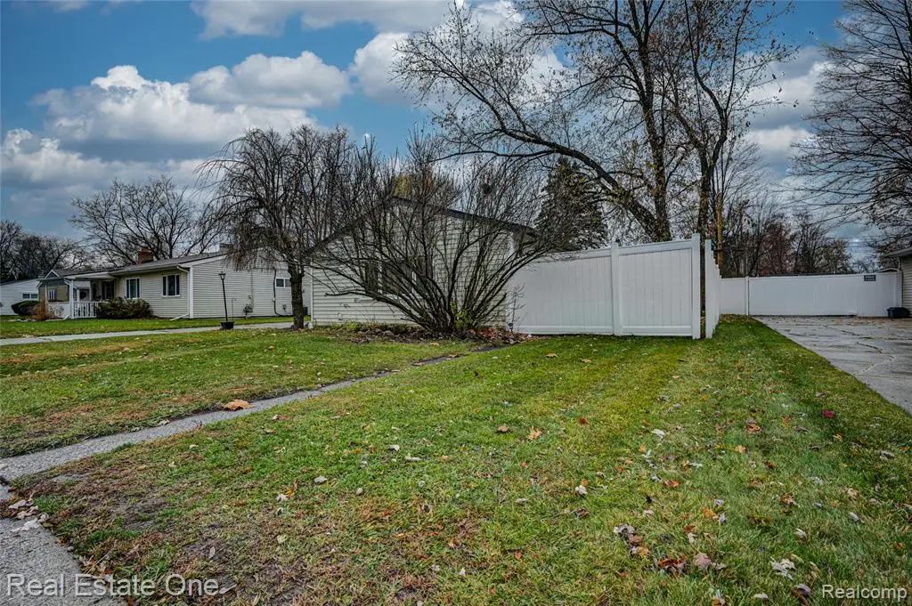 1592 Mollie, Ypsilanti, MI 48198 - #1