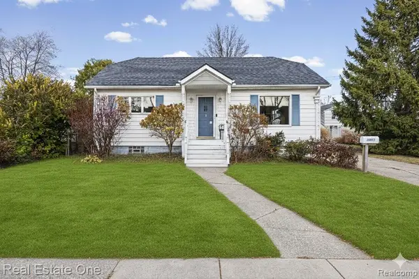 22915 E 13 Mile Mile, Saint Clair Shores, MI 48082