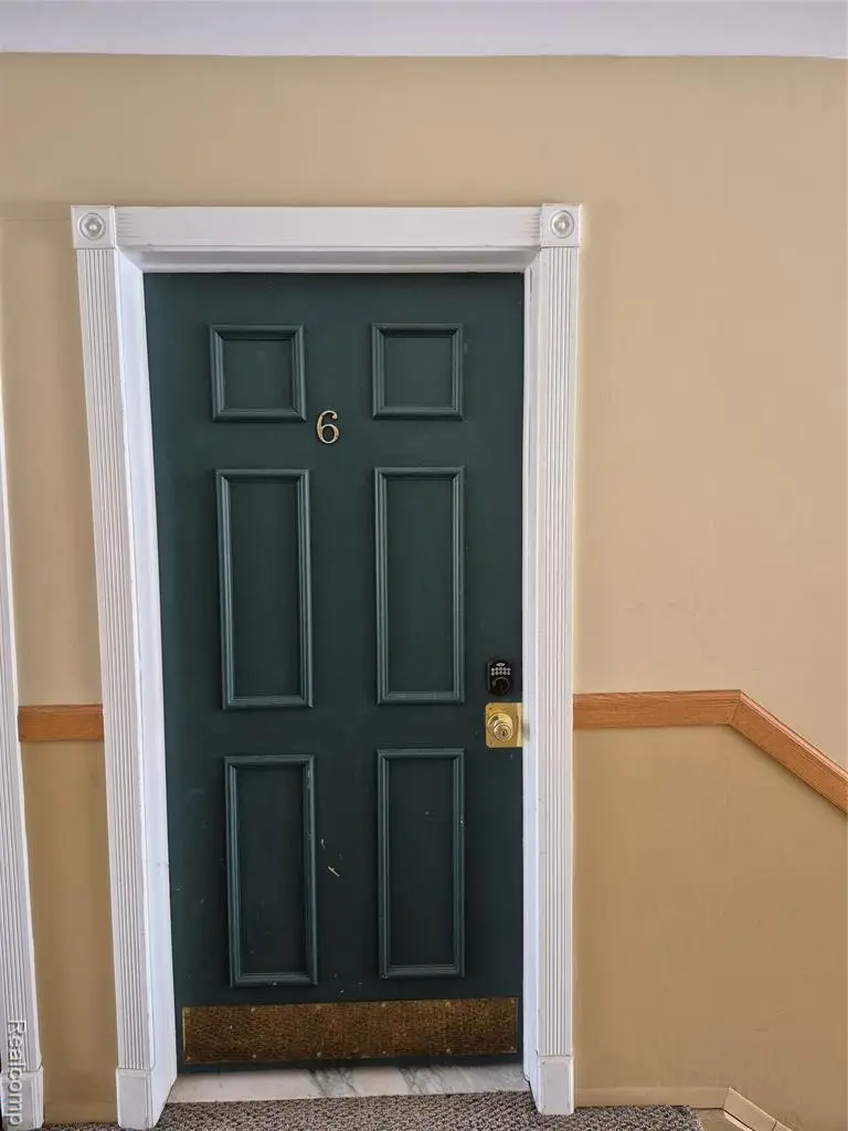 1840 Axtell #6, Troy, MI  - Image #2