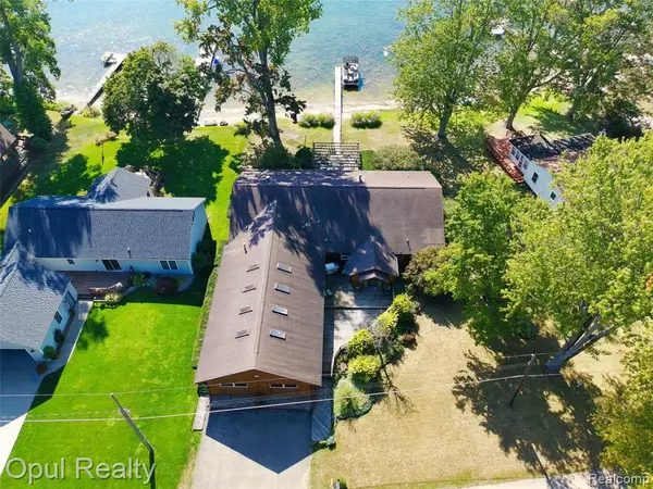 508 Lyon Lake, Marshall, MI 