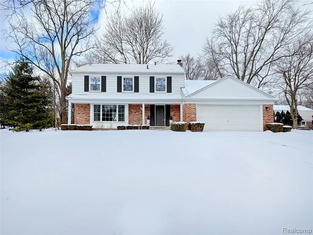 20040 Old Coach Road, Beverly Hills, MI  - Image #1