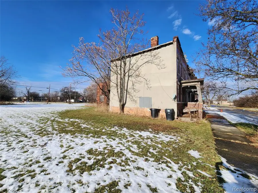 3095 17th, Detroit, MI 48216 - #3