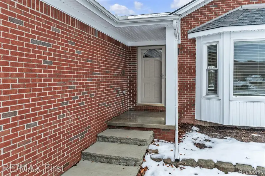 47179 Southern Cross, Macomb, MI  - Image #3