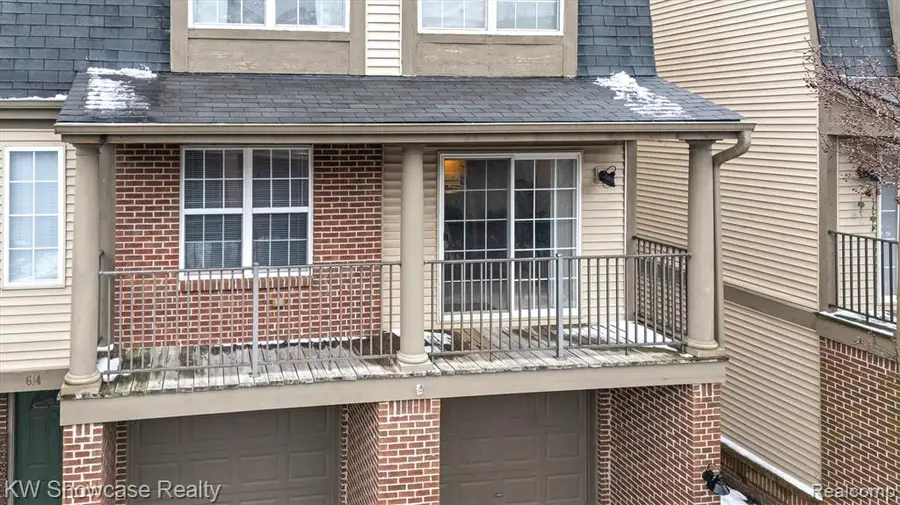 614 Napa Valley #11, Milford, MI  - Image #2