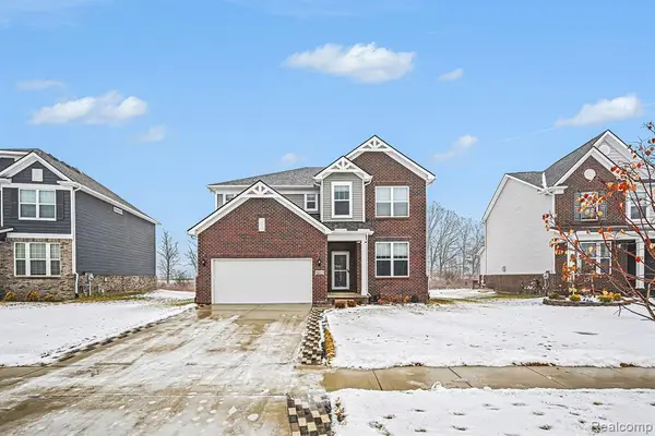 58574 Blackstone, South Lyon, MI 