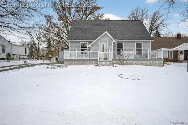 1041 E Schumacher, Burton, MI 