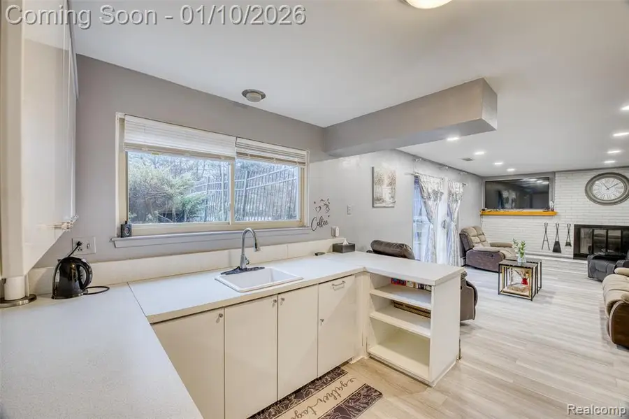 2738 Berry, Bloomfield Hills, MI  - Image #3
