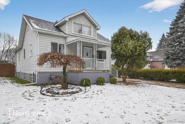 645 Riverbank, Wyandotte, MI 