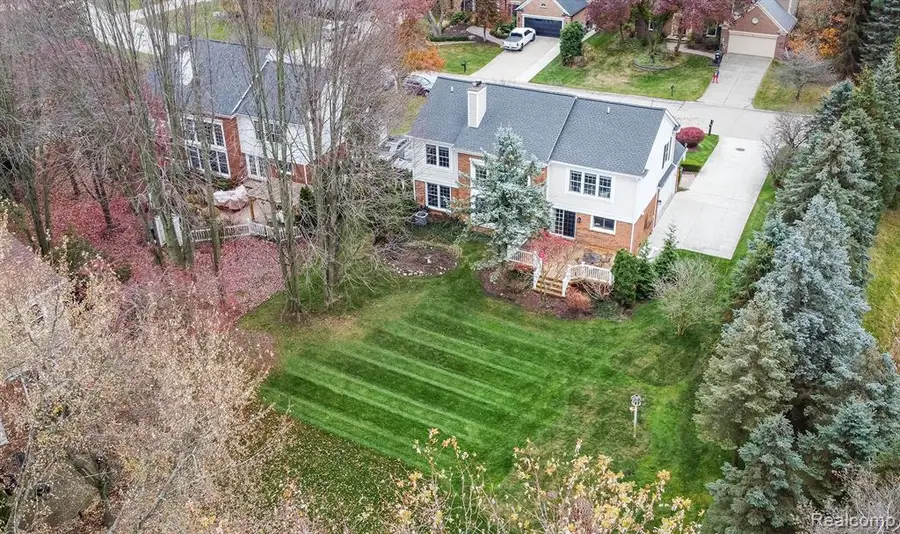 2456 Westwood, Rochester Hills, MI  - Image #2