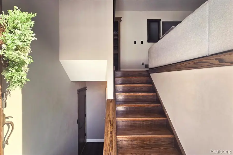 488 Dexter, Ypsilanti, MI  - #2