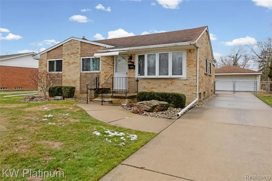 24036 Harvard Shore, Saint Clair Shores, MI  - #2