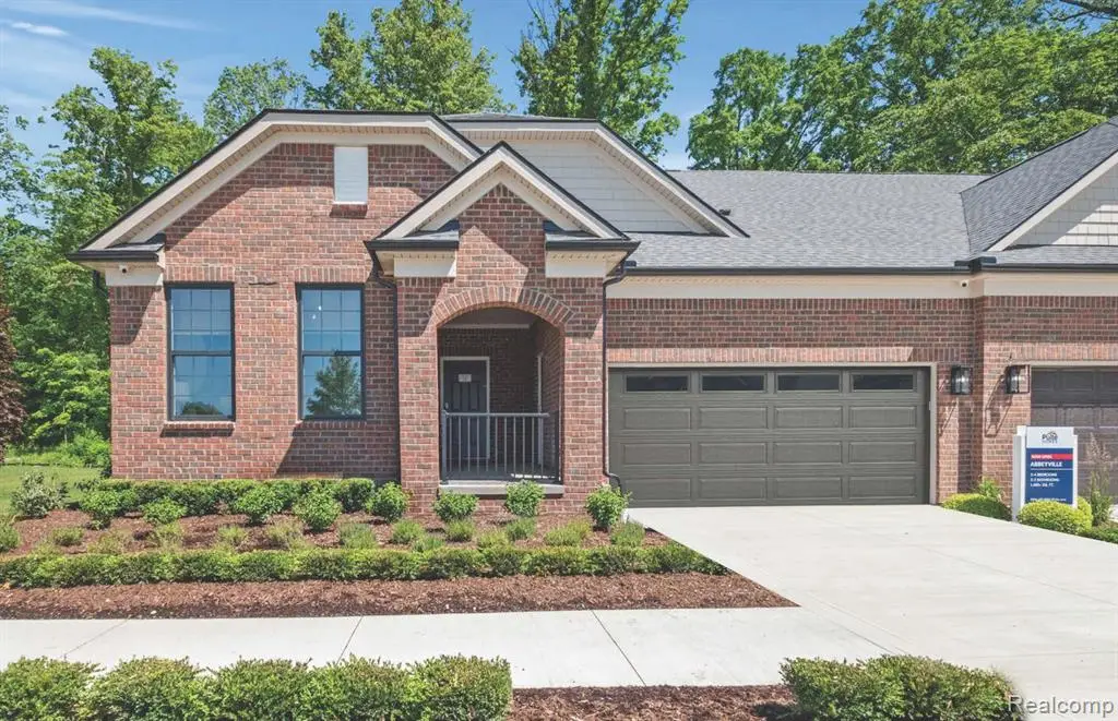 55834 Oak Pointe, Shelby Township, MI 48315 - Image #1