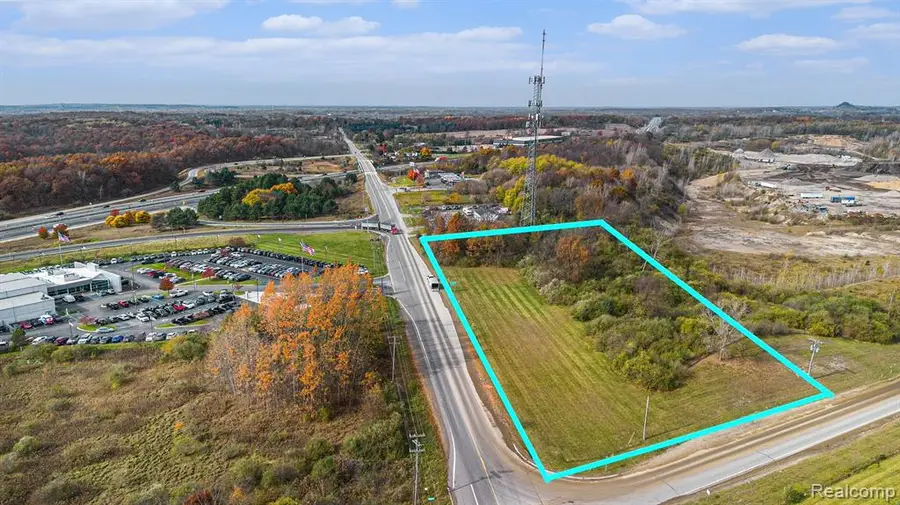 8815 E Holly, Holly, MI 48442 - #2