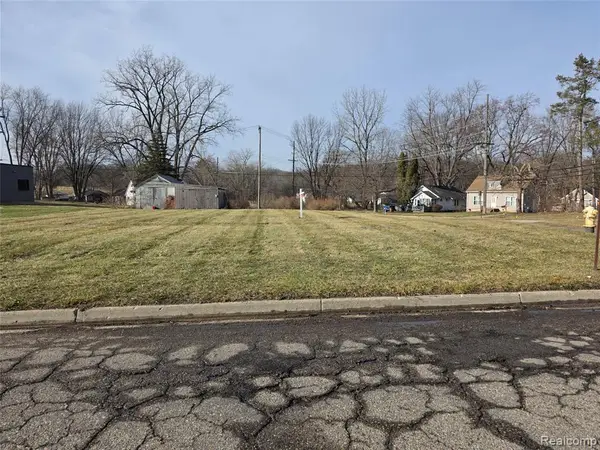 1573 N Telegraph, Pontiac, MI 