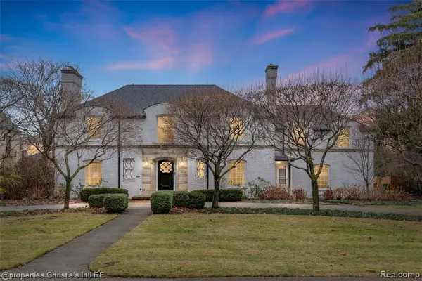 1059 Berkshire, Grosse Pointe Park, MI 